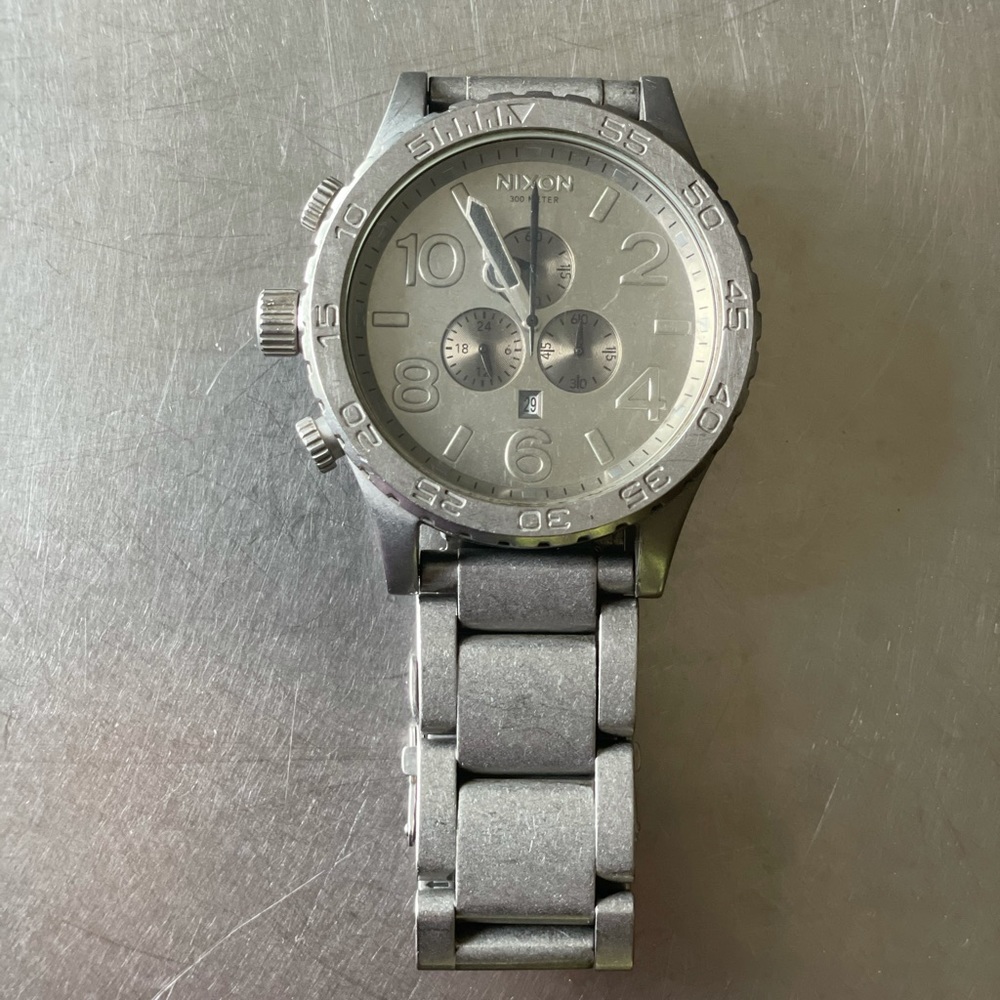 Nixon 5130